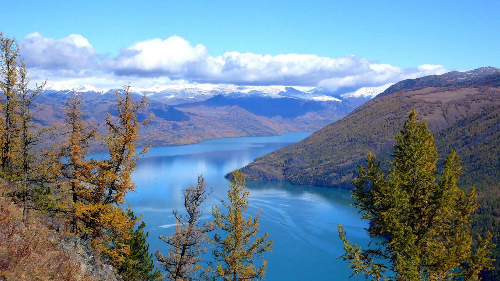 Tianshan Mountain Heaven Pool Scenic Area 天山天池风景区